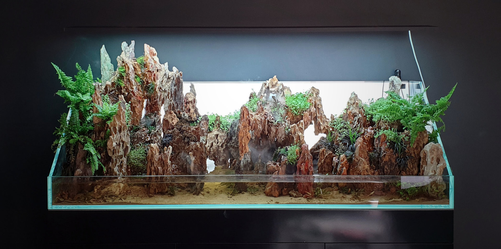 Amazing effect of white glow.